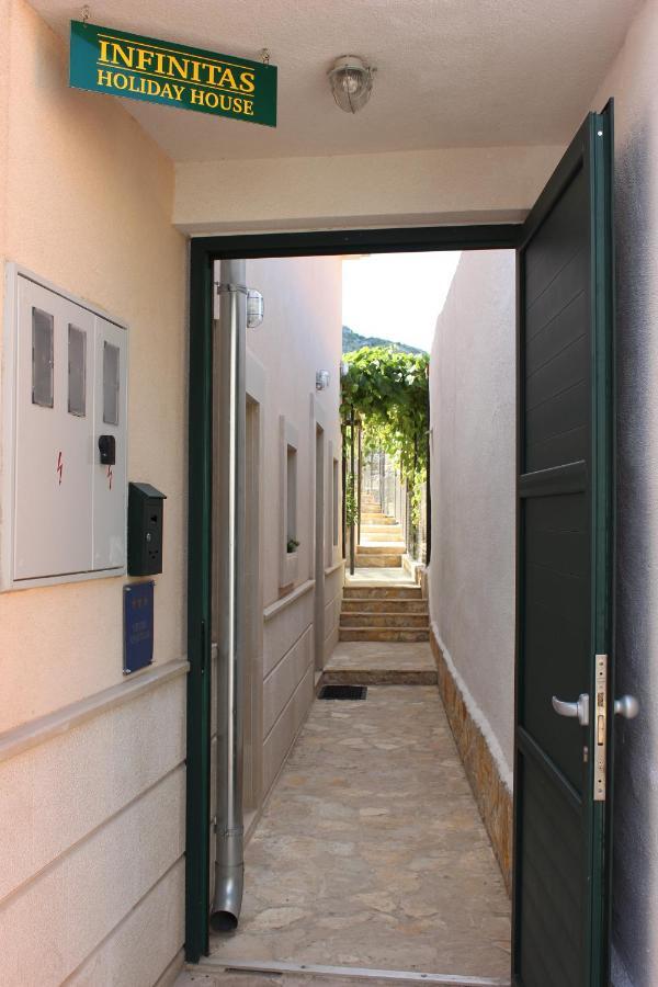 Apartments Infinitas Trogir Extérieur photo